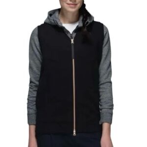 Lululemon Athletica size 8 black “The Departure” zip front vest